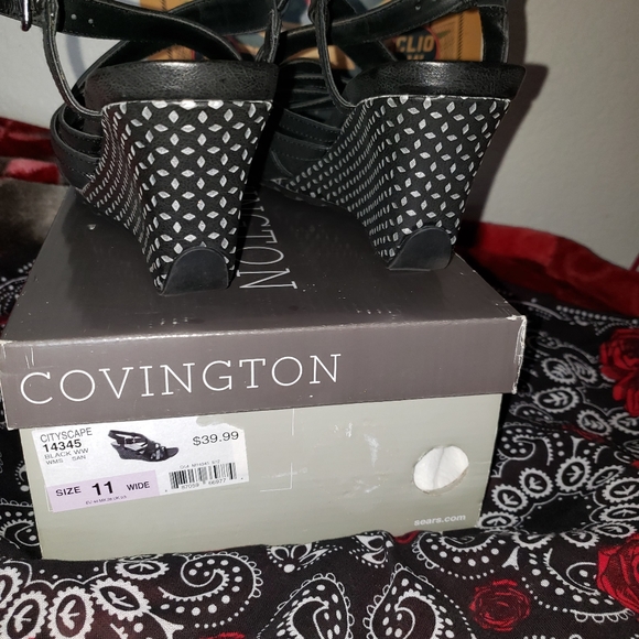 Black wedge sandals size 11wide - Picture 3 of 4